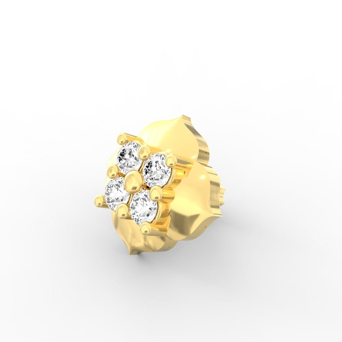 Seen from the perspective, this yellow gold bangle shows off its sleek contours.
