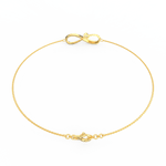 Rear clasp of the bracelet in yellow gold with smooth chain flow and secure closure.
