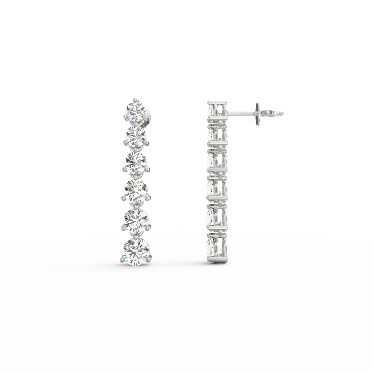 Seen from the side, this white gold gold earring shows off its sleek contours.
